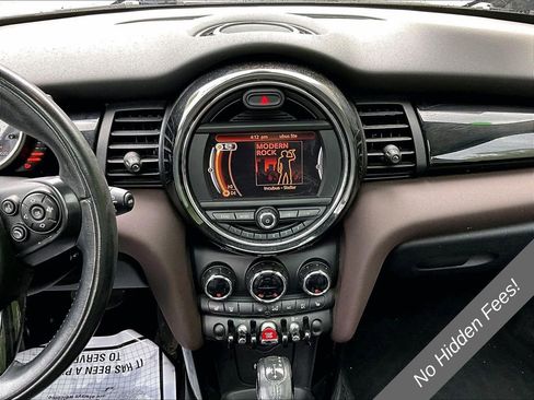 Used 2016 MINI Cooper 4-Door Hardtop w/ Premium Package FWD image 6