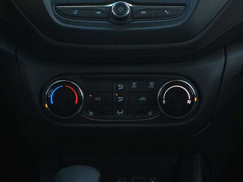 Used 2023 Chevrolet TrailBlazer LT w/ LPO, Blackout Package FWD image 20