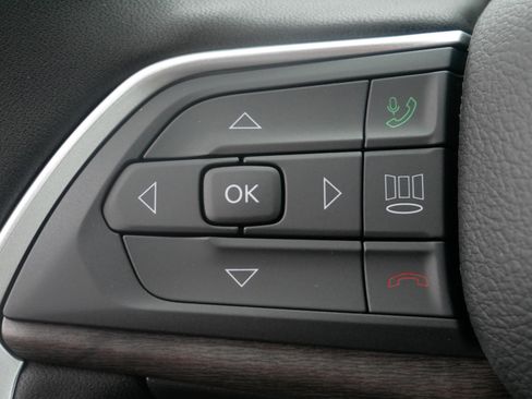 New 2025 Jeep Grand Cherokee Limited w/ Trailer Tow Package image 14