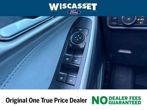 Certified 2022 Ford Explorer XLT w/ Equipment Group 202A image 23