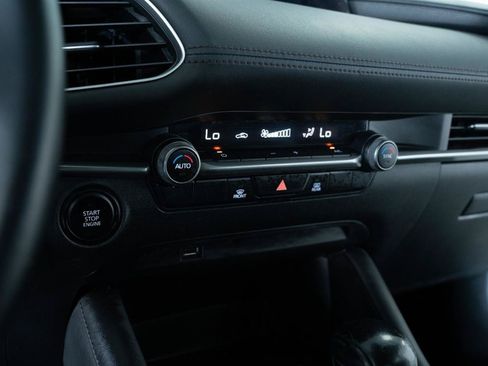 Used 2021 MAZDA MAZDA3 s FWD image 18