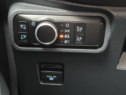 Used 2025 Ford Bronco Badlands AWD/4WD image 17