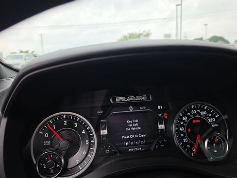 Used 2022 RAM 1500 Big Horn AWD/4WD image 7