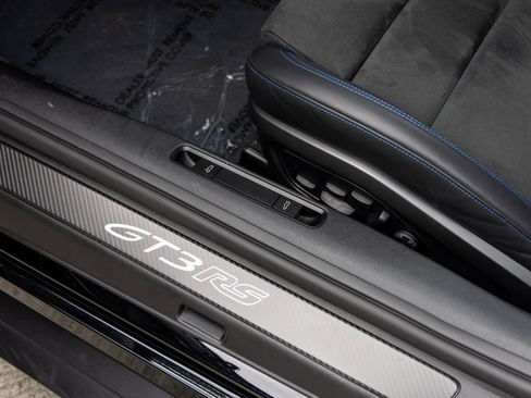 Certified 2025 Porsche 911 GT3 RS image 37