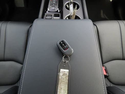 New 2026 Honda Pilot Touring image 30