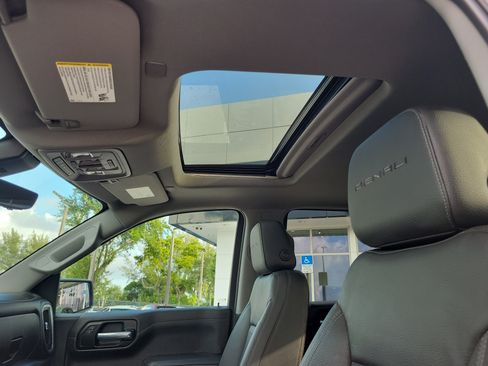 Used 2021 GMC Sierra 1500 Denali w/ Denali Ultimate Package AWD/4WD image 11