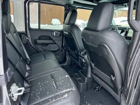 New 2026 Jeep Wrangler Unlimited Sahara AWD/4WD image 28