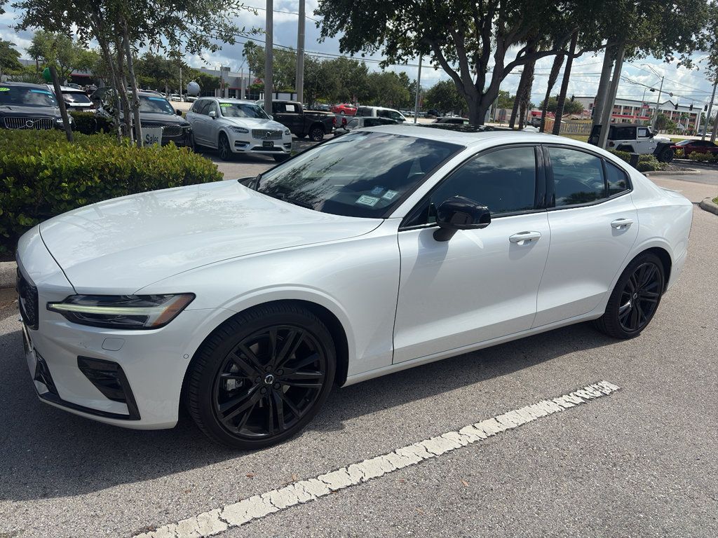 Used 2024 Volvo S60 B5 Plus w/ Climate Package AWD/4WD image 3