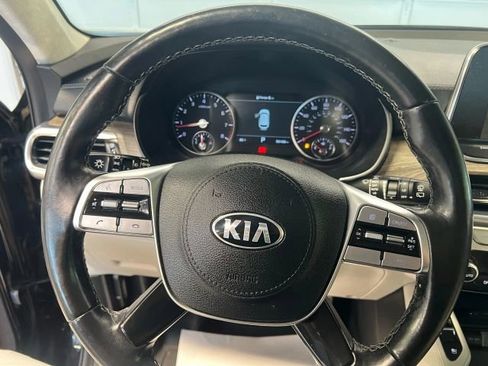 Used 2021 Kia Telluride SX w/ SX Prestige Package image 9