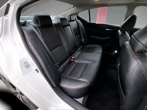 Used 2021 Nissan Altima 2.5 SR w/ SR Premium Package image 24