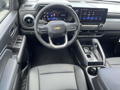 New 2025 Chevrolet Colorado LT w/ LT Convenience Package image 6