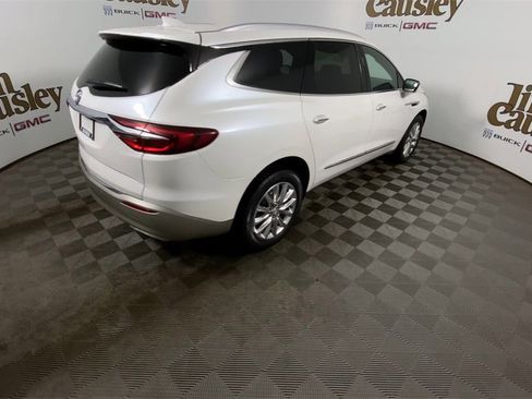 Used 2021 Buick Enclave Premium w/ Surround and Sites Package image 8