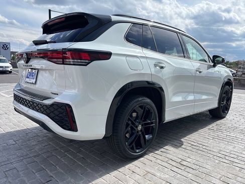 New 2026 Volkswagen Tiguan SE R-Line AWD/4WD image 5