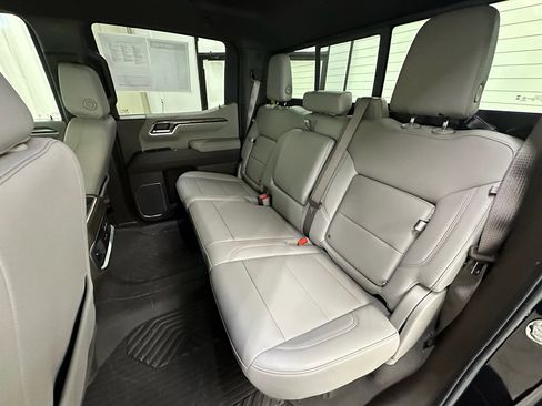 Certified 2024 Chevrolet Silverado 1500 LTZ w/ Technology Package image 26