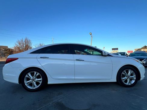 Used 2012 Hyundai Sonata Limited w/ Navigation Pkg image 4