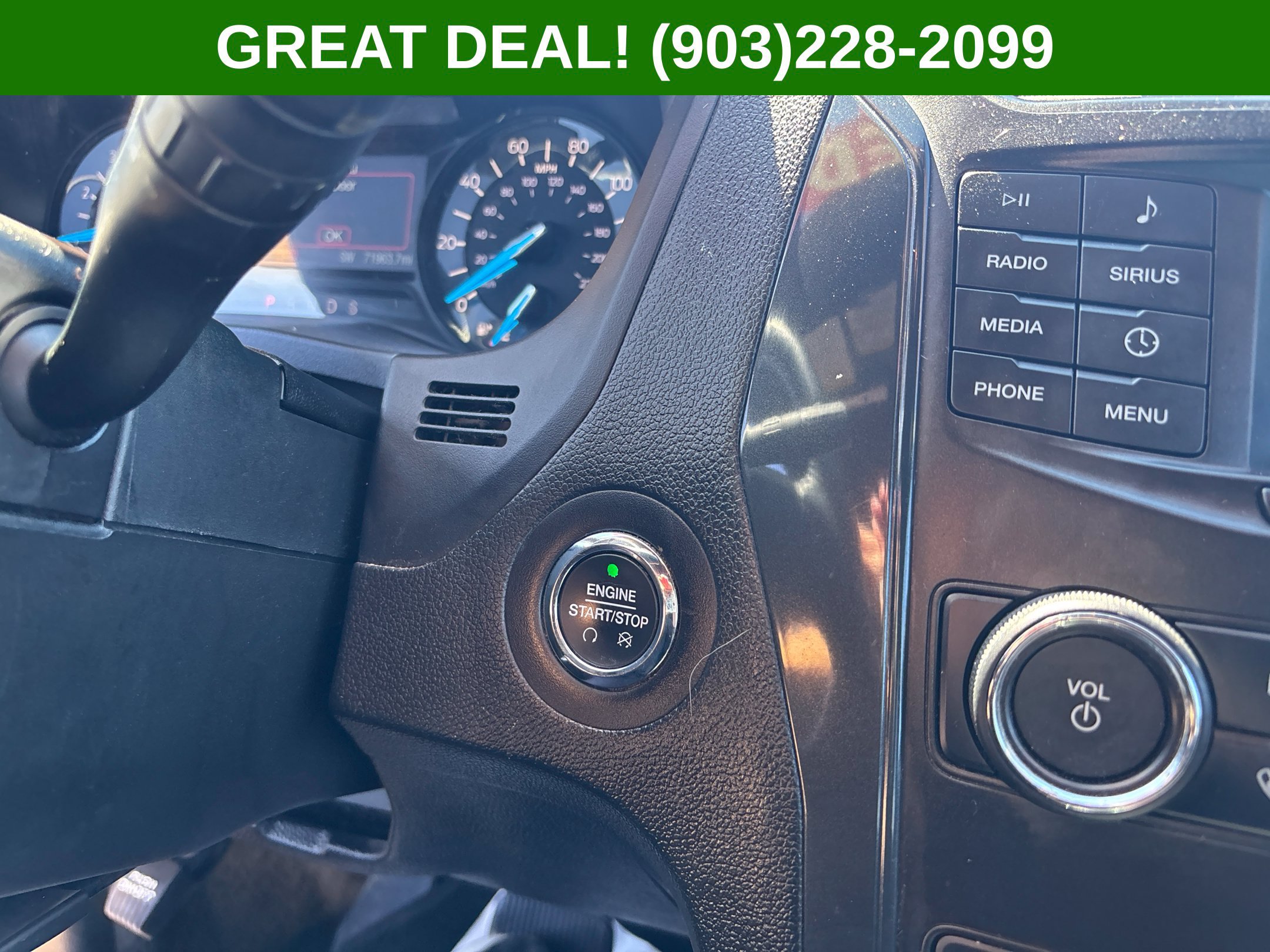 Used 2018 Ford Explorer XLT FWD image 30