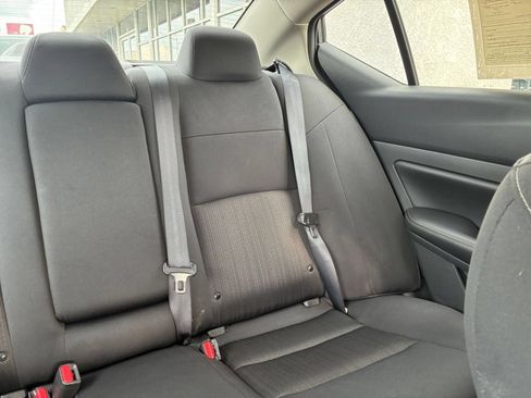Used 2025 Nissan Altima 2.5 SV FWD image 32