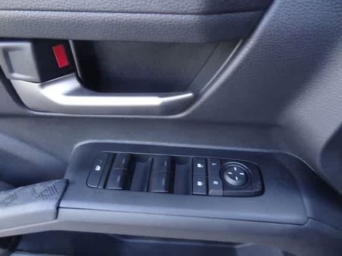 Used 2025 Toyota Tacoma TRD Off-Road w/ TRD Off Road Upgrade Package AWD/4WD image 18
