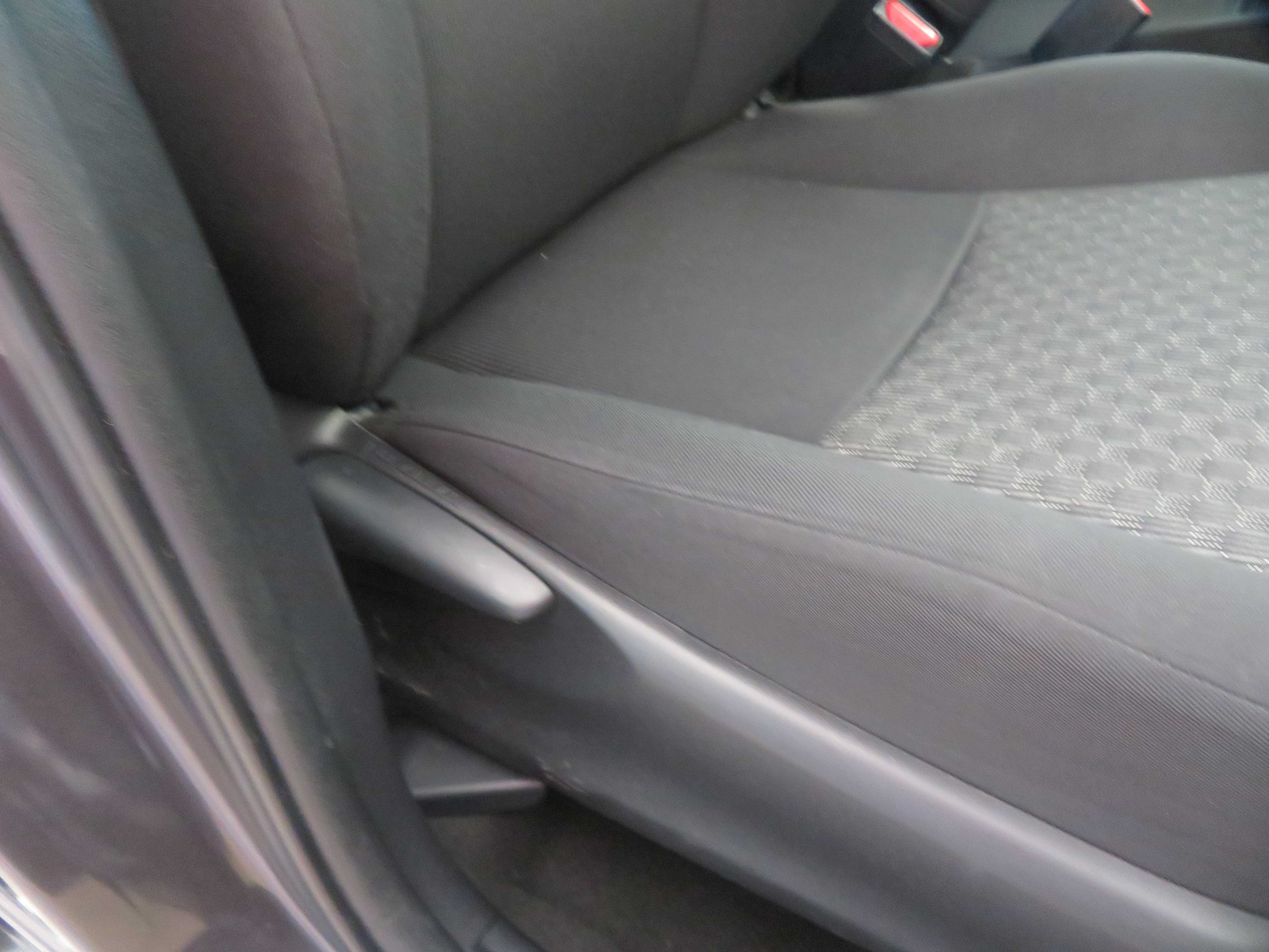Used 2015 Toyota Yaris L FWD image 26