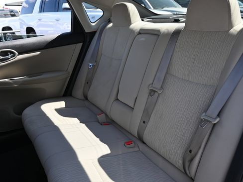 Used 2015 Nissan Sentra SV FWD image 20