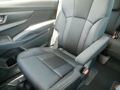 Used 2025 Subaru Ascent Premium AWD/4WD image 12