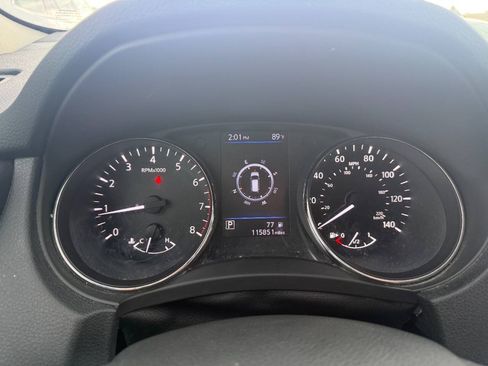 Used 2019 Nissan Rogue SL AWD/4WD image 16