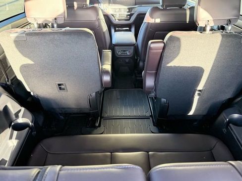 Used 2026 Ford Explorer Platinum w/ LUX Leather Package image 12