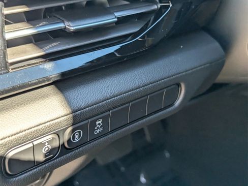 New 2026 Acura MDX SH-AWD image 18