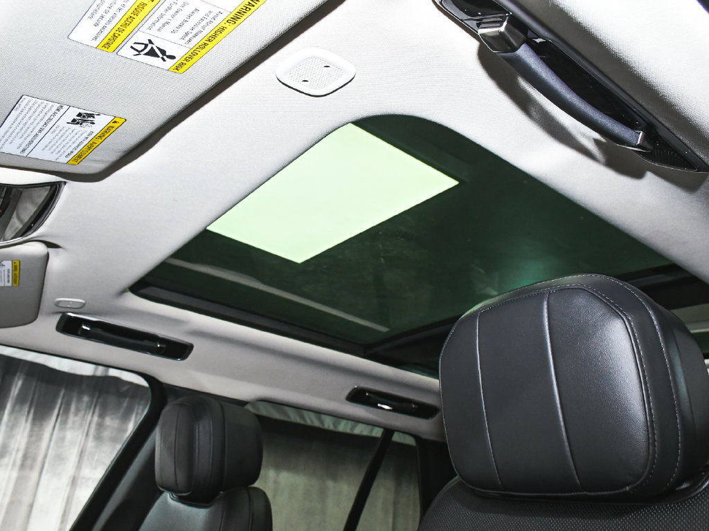 Used 2023 Land Rover Range Rover SE AWD/4WD image 46