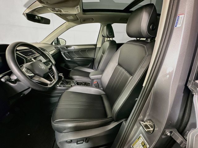 Certified 2024 Volkswagen Tiguan SE AWD/4WD image 20