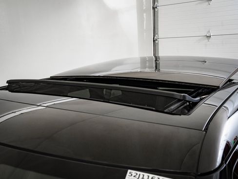 Used 2023 Land Rover Range Rover Evoque R-Dynamic SE image 14