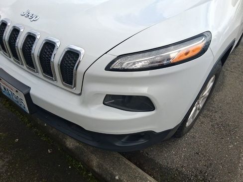 Used 2015 Jeep Cherokee Latitude image 15