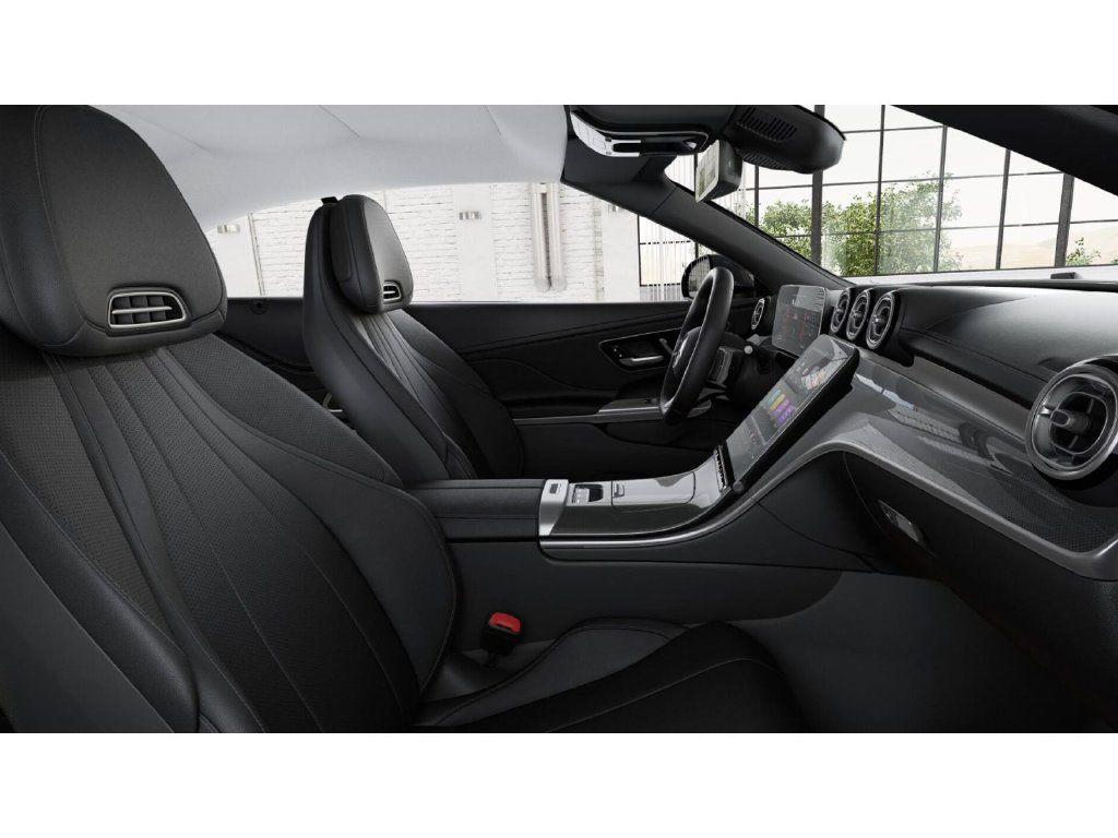Used 2024 Mercedes-Benz CLE 300 4MATIC Cabriolet image 4