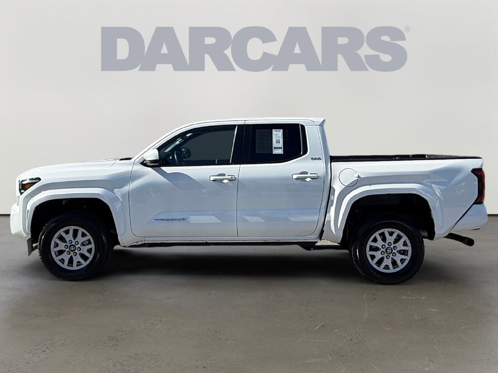 Used 2026 Toyota Tacoma SR5 RWD image 4