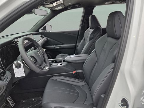 New 2026 Lexus TX 500h AWD image 22
