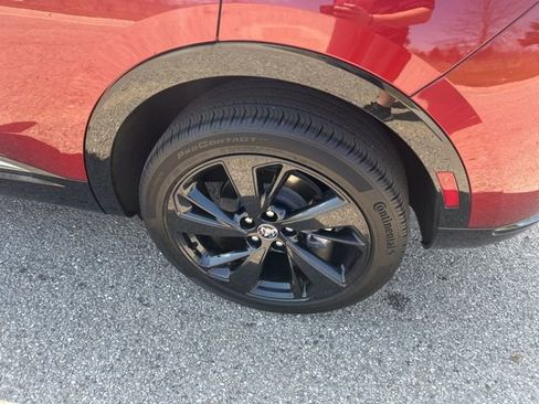 Used 2023 Buick Envision Essence w/ Sport Touring Package AWD/4WD image 5