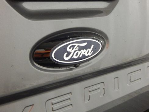 New 2025 Ford Maverick XL image 5