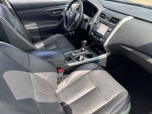 Used 2015 Nissan Altima 2.5 SL w/ Technology Package FWD image 22