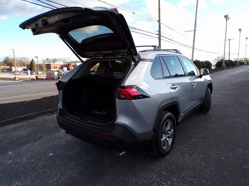 Used 2022 Toyota RAV4 XLE image 15