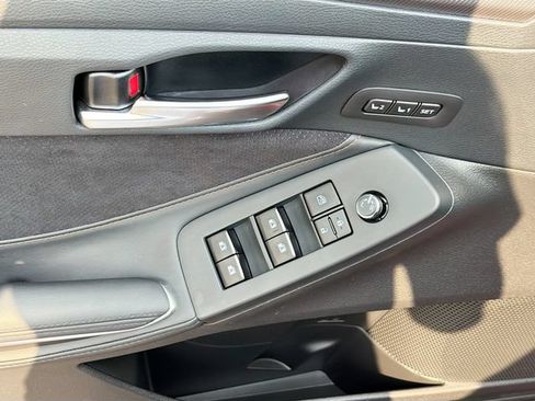 Used 2020 Toyota Avalon Touring w/ Advanced Safety Package FWD image 19