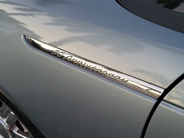 Used 2005 Ford Thunderbird RWD image 8