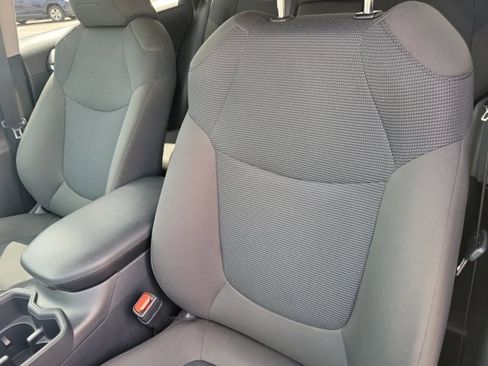 Used 2025 Toyota RAV4 LE AWD/4WD image 7