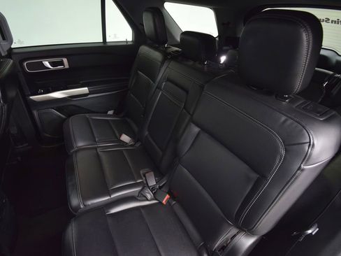Used 2023 Ford Explorer XLT w/ Equipment Group 202A image 22