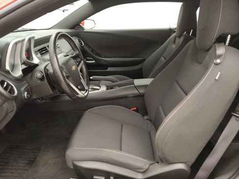 Used 2014 Chevrolet Camaro LT RWD image 17