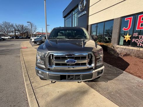 Used 2017 Ford F150 XLT image 8