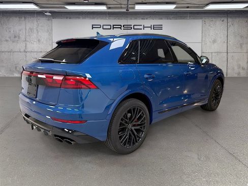 Used 2025 Audi SQ8 Prestige AWD/4WD image 9