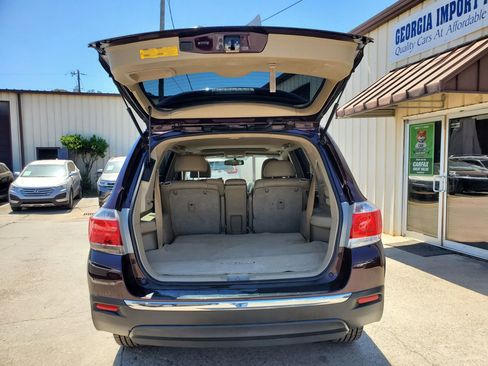 Used 2011 Toyota Highlander Limited w/ Tow Pkg FWD image 61