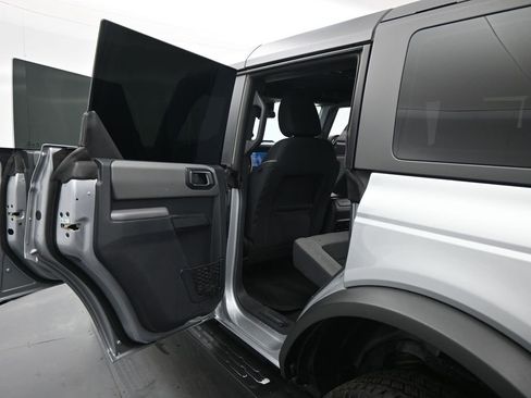 Used 2023 Ford Bronco Big Bend image 18