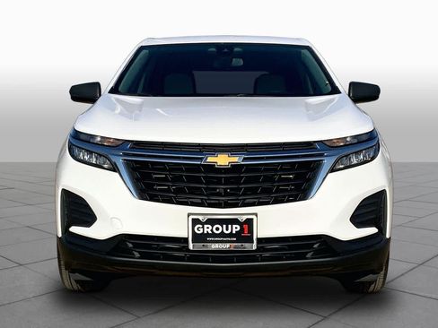 Used 2024 Chevrolet Equinox LS w/ LS Convenience Package FWD image 4