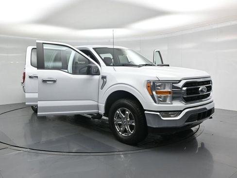 Certified 2023 Ford F150 XLT w/ XTR Package image 32